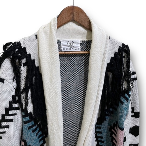 Sloane Rouge Aztec Print Fringe Open Front Cardigan Wool Blend Beige Medium - Picture 3 of 5